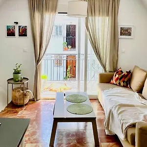 https://casa-anselmsson-with-pool-access-and-action-around-the-corner.1costadelsol.com